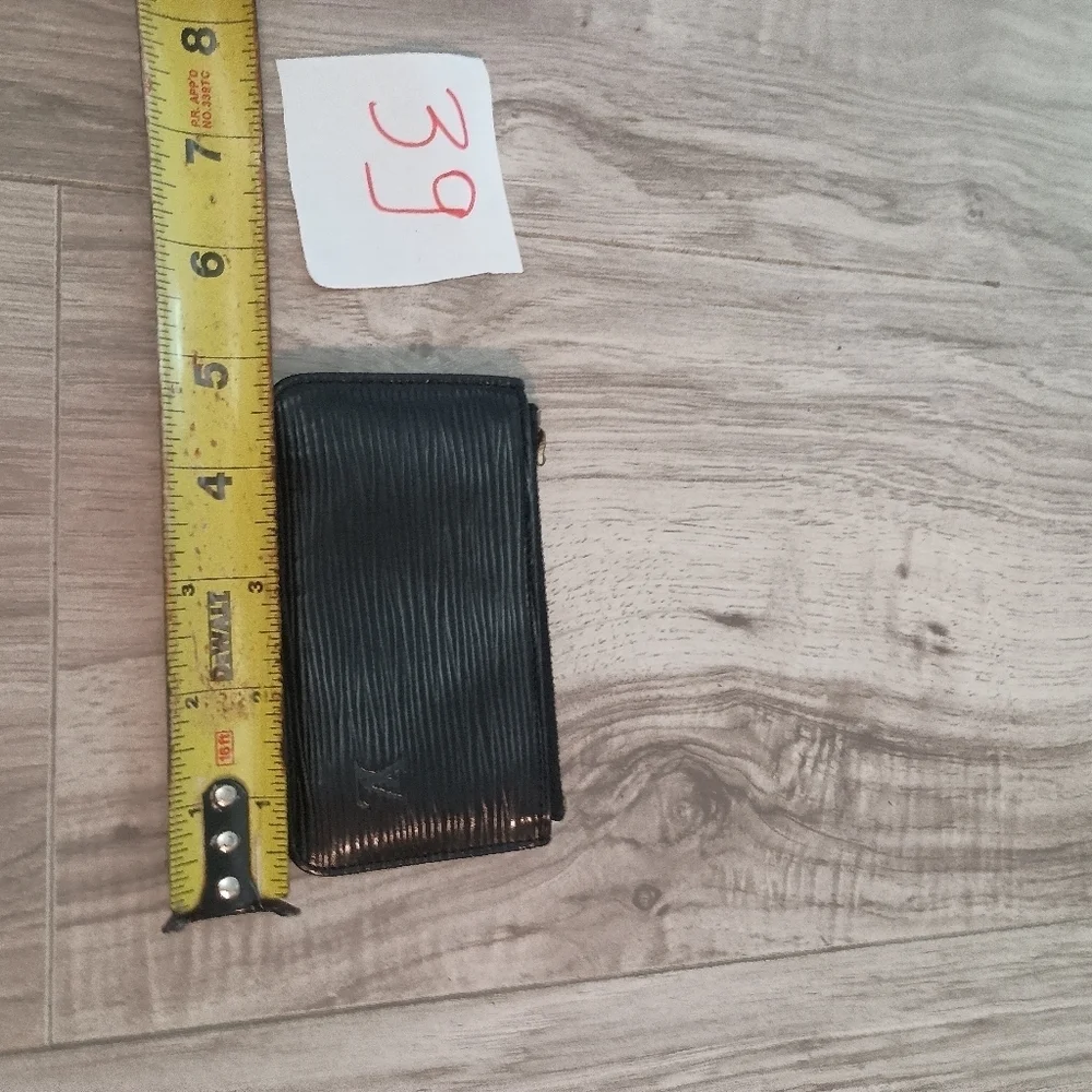 LOUIS VUITTON Epi Pochette Cles Coin Purse Black